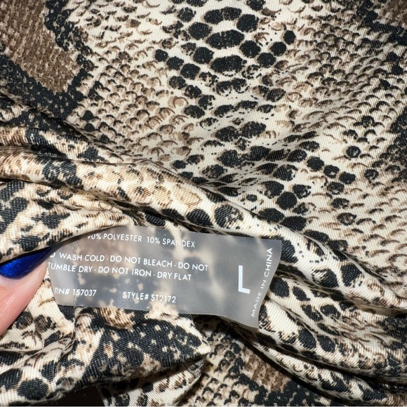 Snakeskin Tank Crop Top - Picture 5 of 5